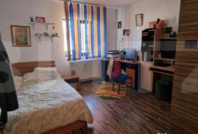 Casă cu 3 camere cu Teren 785 Mp în Central - 2