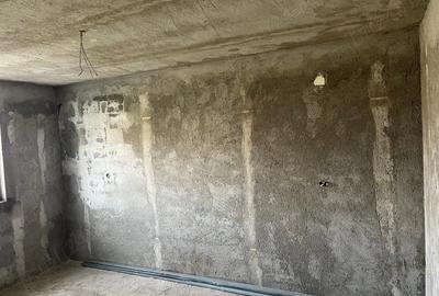 Casă cu 6 camere cu Teren 2000 Mp în Uliești - 4