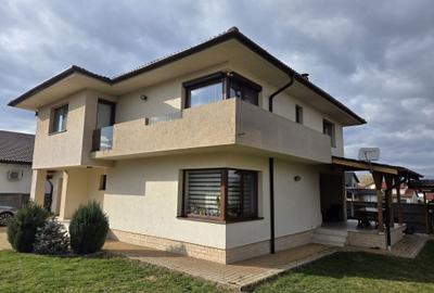 Casă cu 4 camere în Micești - 5