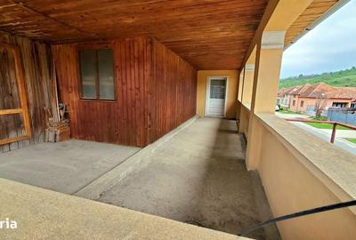 Casă cu 4 camere în Crâncești - 9