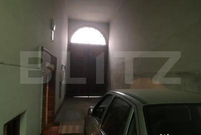 Casă cu 4 camere cu Teren 500 Mp în Central - 9