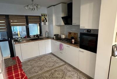 Vila modernă  în Lumina - complet mobilată și utilată - 9