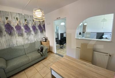 Apartament cu 3 camere semidecomandat, mobilat în Central