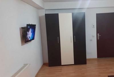 Garsonieră în Titan - 1