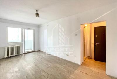 Garsonieră semidecomandată în Confecții