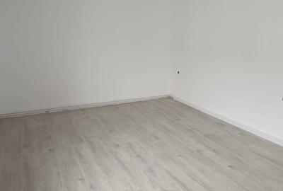 Apartament 2 camere de vânzare, etaj 3/4, Gheorgheni, zona Titulescu - 8