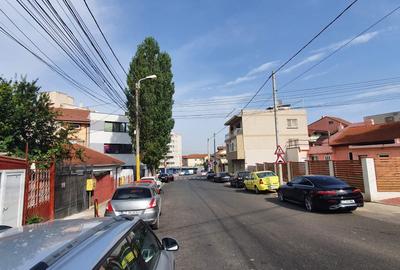 Casă cu 4 camere cu Teren 205 Mp în Trocadero - 8
