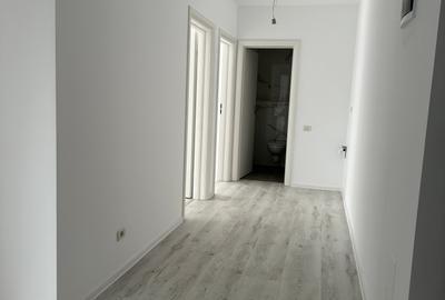 Apartament cu 2 camere decomandat în 13 Decembrie - 19