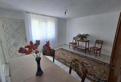 Casă cu 6 camere în Central - 1