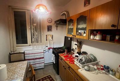 Apartament cu 2 camere semidecomandat în Giulești - 1