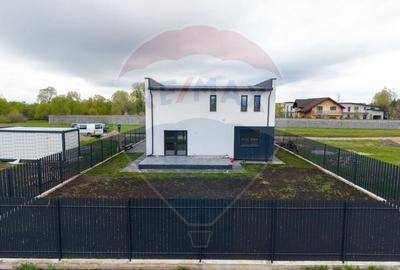 Casă cu 4 camere cu Teren 501 Mp în Sânpetru - 18