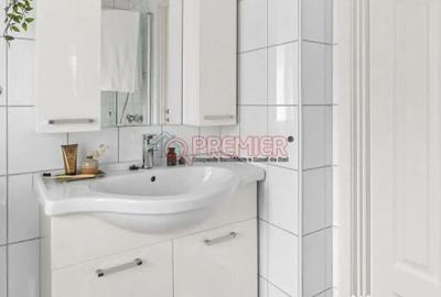 Apartament cu 4 camere semidecomandat în Central - 3