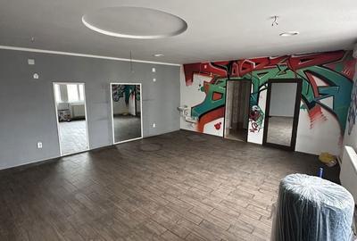 Spațiu comercial, de 100 mp, în Central - 1