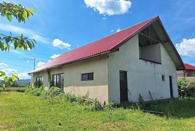Casă cu Teren 400 Mp în Băbeni - 2