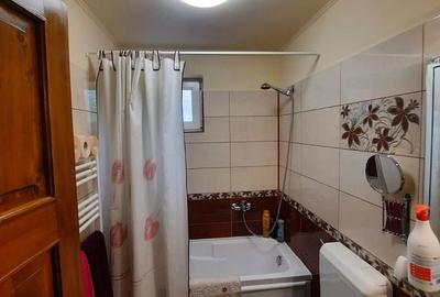 Casă cu 5 camere cu Teren 8142 Mp în Central - 5