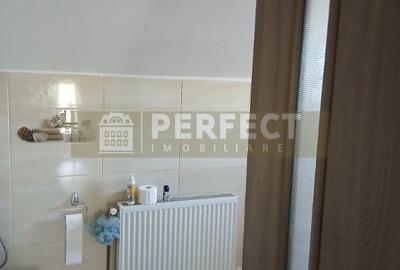 Casă cu 5 camere cu Teren 470 Mp în Blejoi - 10