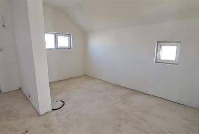 Casă individuală cu 6 camere cu Canalizare în Vladimirescu - 23