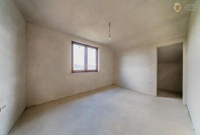 Casă cu 7 camere cu Teren 600 Mp în Sânleani - 13