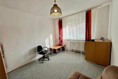 Apartament de vanzare in Sibiu - 2 camere - bloc cu lift - 1
