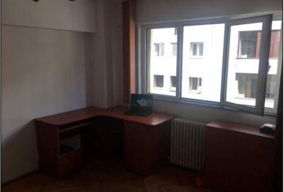 Apartament cu 2 camere semidecomandat în Ultracentral