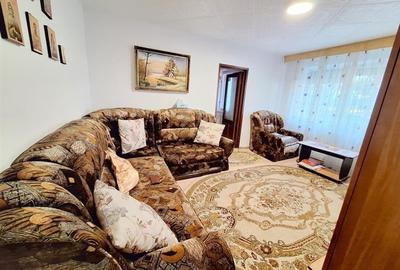 Apartament 2 camere, utilat, cu beci, zona Narcisa - 13