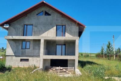 Partestii de Jos - Casa Semifinisata cu Potential Imens - 1