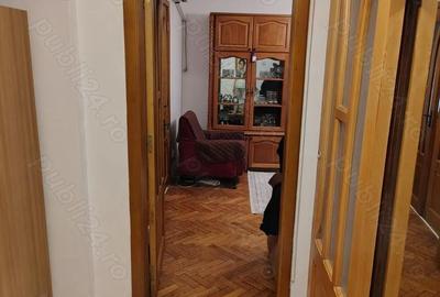 Apartament cu 3 camere semidecomandat în Central - 5
