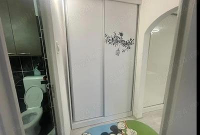 Apartament cu 3 camere semidecomandat în Tineretului - 6