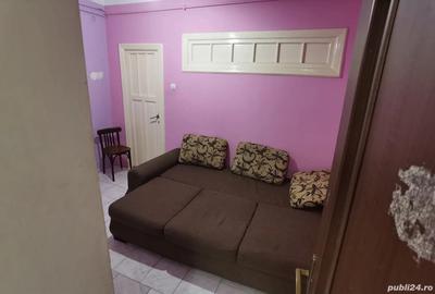 Unirii,Universitate km 0 ,on spatele spitalului Col?ea - 3