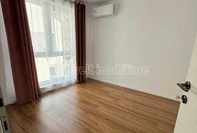 Casă cu 5 camere cu Teren 142 Mp în Iris