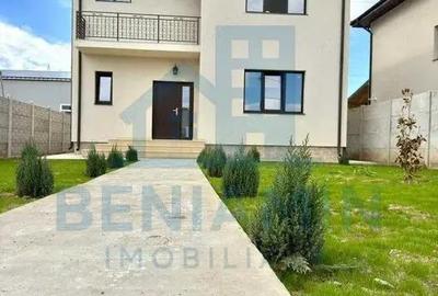 Casă cu Teren 456 Mp în Malu Mare - 2