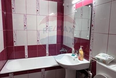 Apartament cu 4 camere decomandat în Micro 16 - 7