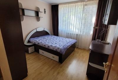 Apartament cu 2 camere decomandat, mobilat în Ultracentral
