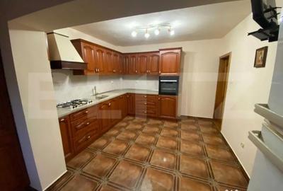 Casă cu 7 camere cu Teren 587 Mp în Valea - 15