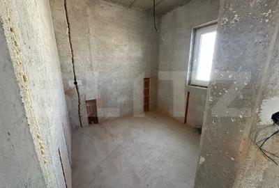 Casă cu 4 camere cu Teren 354 Mp în Micești - 4