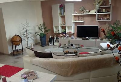 Apartament cu 2 camere decomandat în Intim - 6