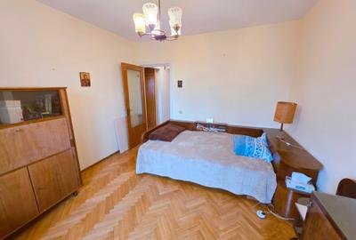 Apartament 4 camere, etajul 3/4, 2 grupuri sanitare, balcon mare, imbunatatiri - 47