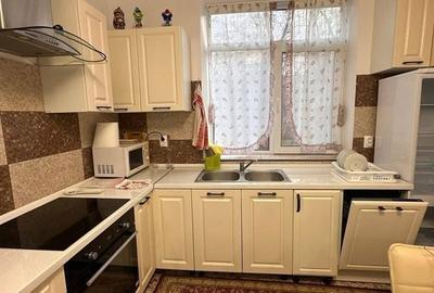 Apartament cu 3 camere în Central - 3