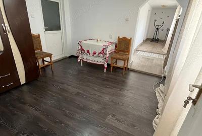 Casă cu 3 camere cu Teren 4520 Mp în Potlogi - 1