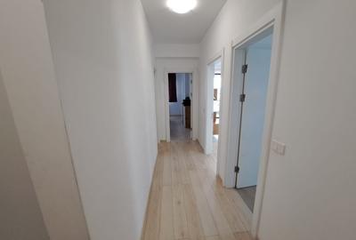 Apartament de vanzare 2 camere structura mare zona Tractorul Coresi - 8