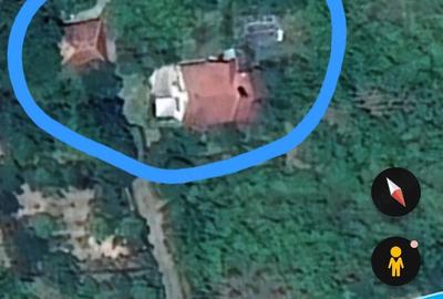 Casă cu 4 camere cu Teren 3900 Mp în Glodeni - 2