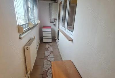 Garsoniera Obor mobilata complet - 2