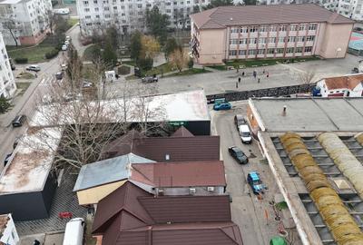 Investitie SLOBOZIE piață mare spațiu comercial + teren; PROPRIETAR - 6