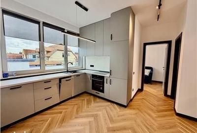 Apartament cu 3 camere în Turnișor - 5