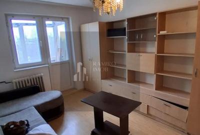 Apartament cu 3 camere semidecomandat în Costin Georgian - 1