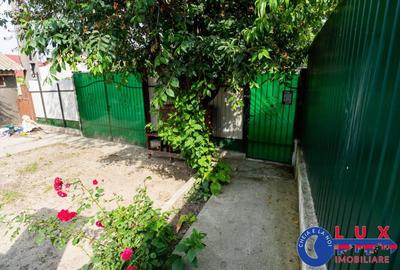 Casă cu 3 camere cu Teren 227 Mp în Central