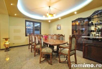 Casă cu 10 camere cu Teren 363 Mp în Central - 13