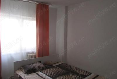 Apartament cu 3 camere decomandat în Decebal - 2