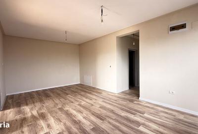 Casă cu 4 camere cu Teren 290 Mp în Central - 2