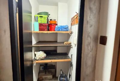 Apartament cu 2 camere decomandat în CET - 1